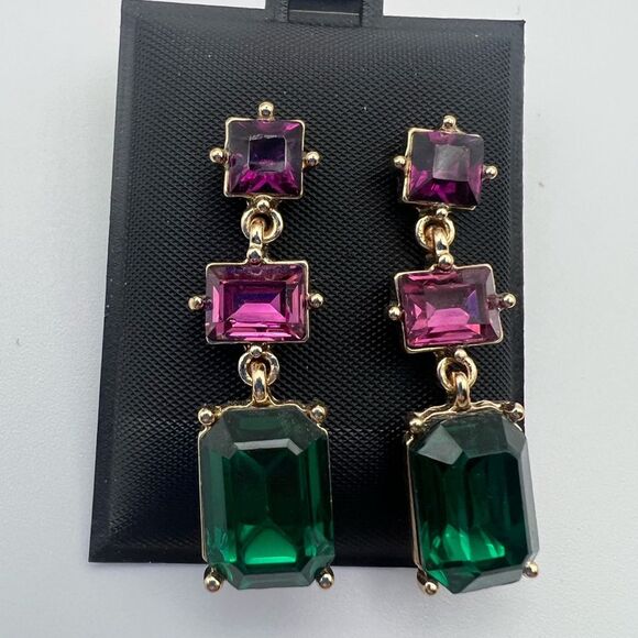 Elegant Gold and Green Drop Earrings - Picture 3 of 3